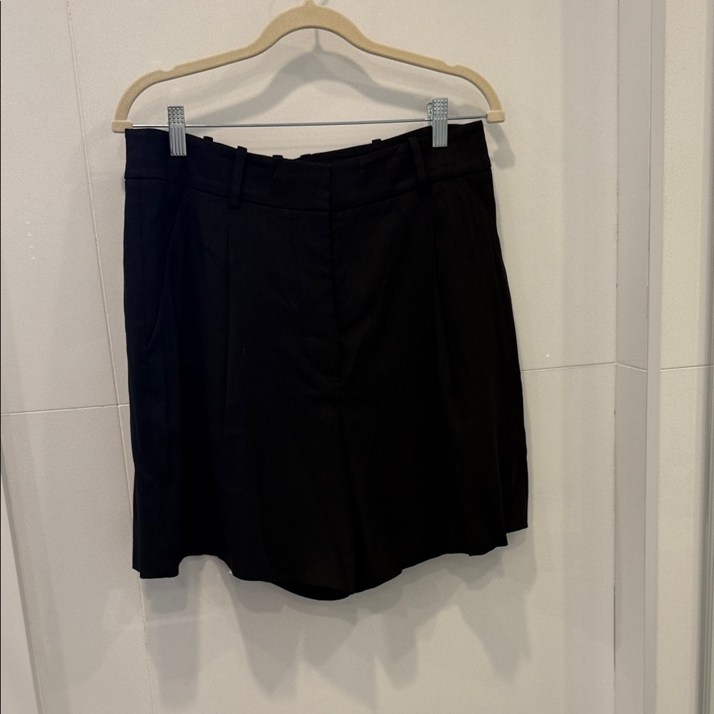 Veronica Beard Black High Waist Linen Shorts
